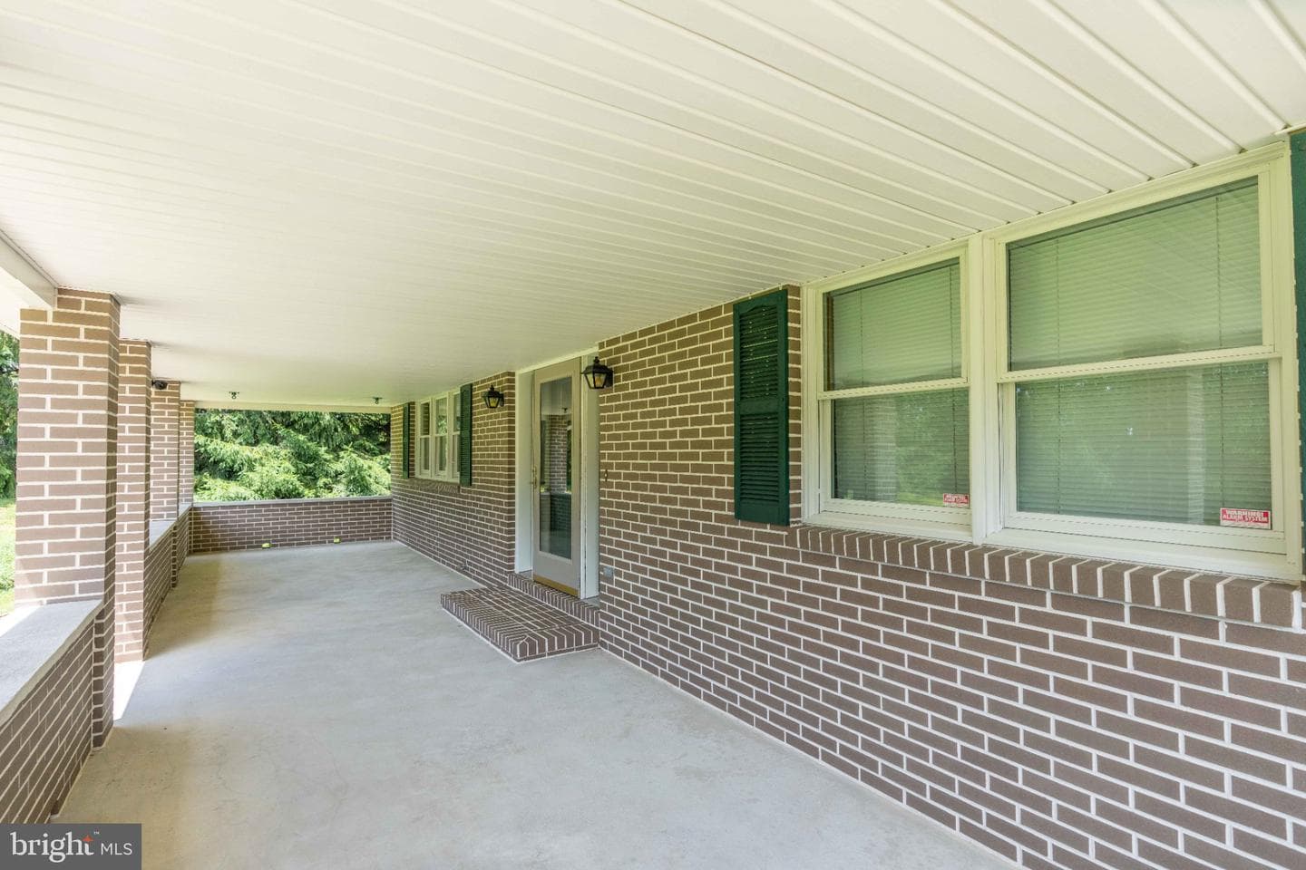 108 Susan Avenue photo 16