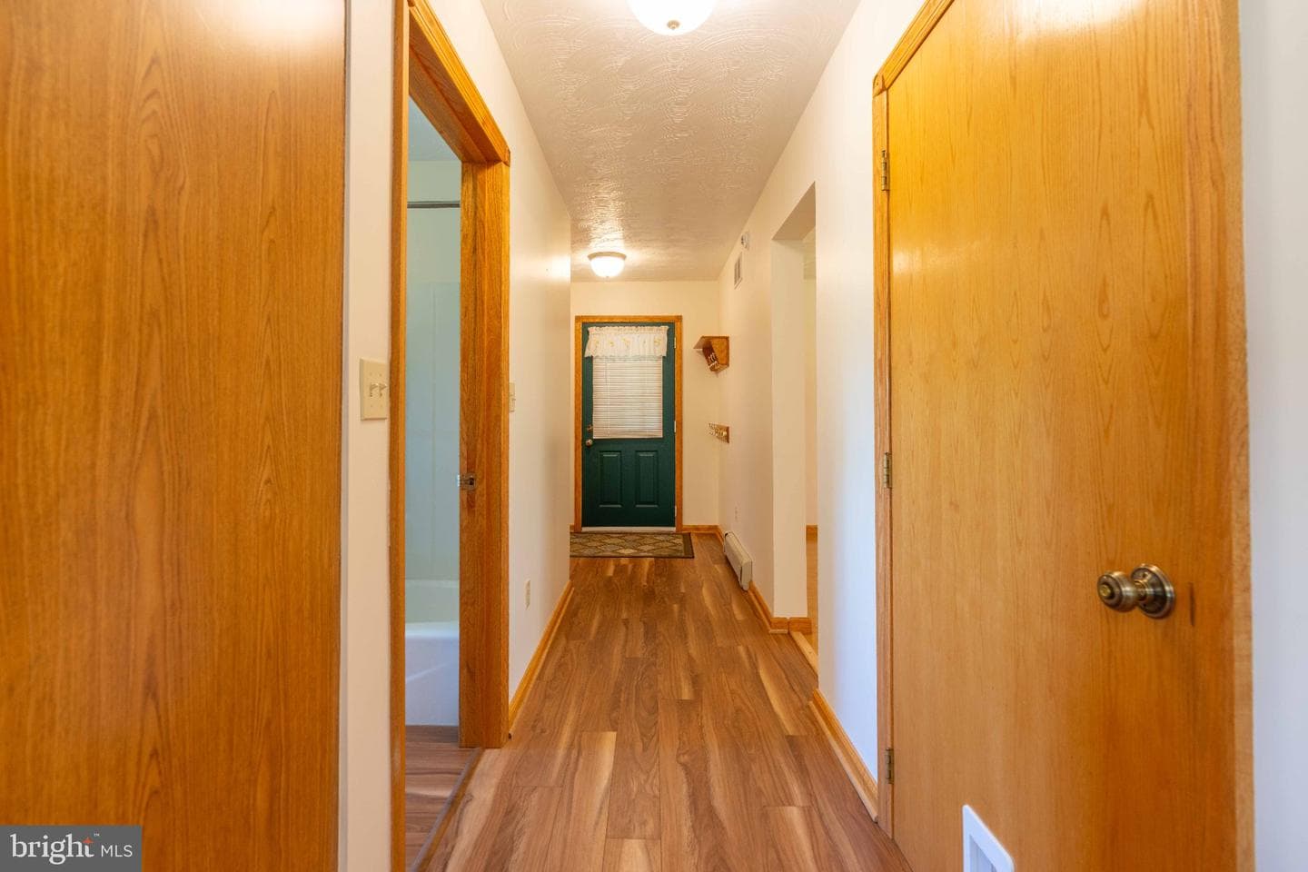 108 Susan Avenue photo 37