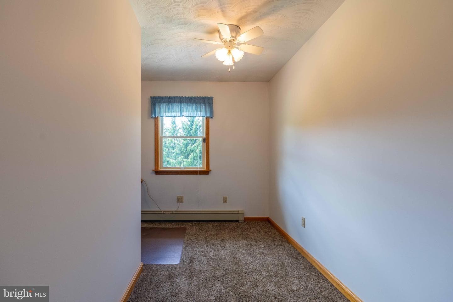 108 Susan Avenue photo 45