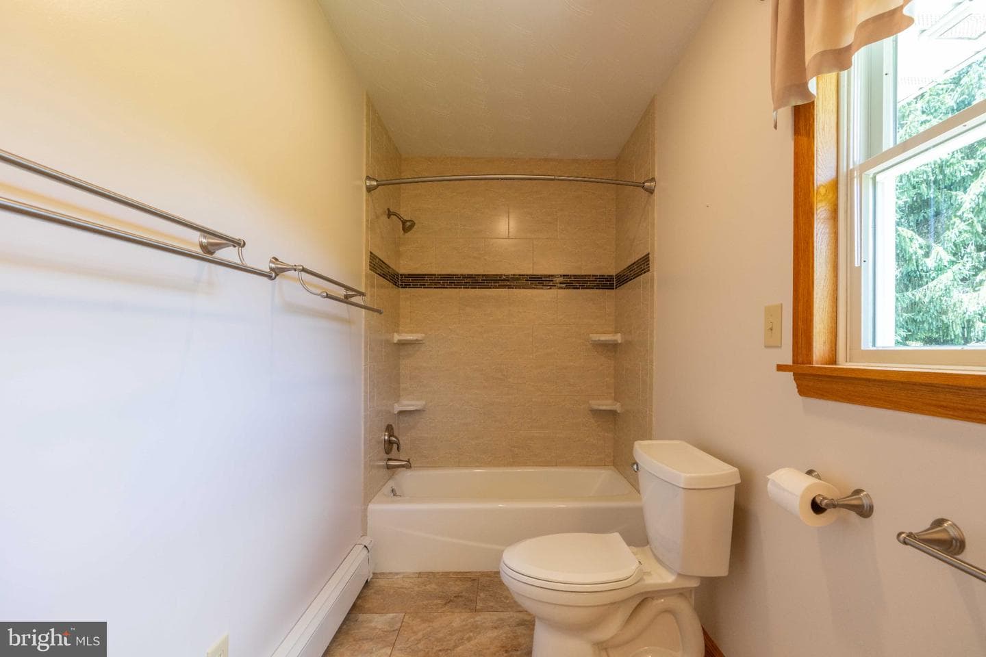 108 Susan Avenue photo 52
