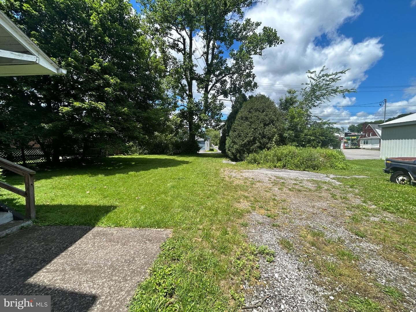 125 1st St photo 10