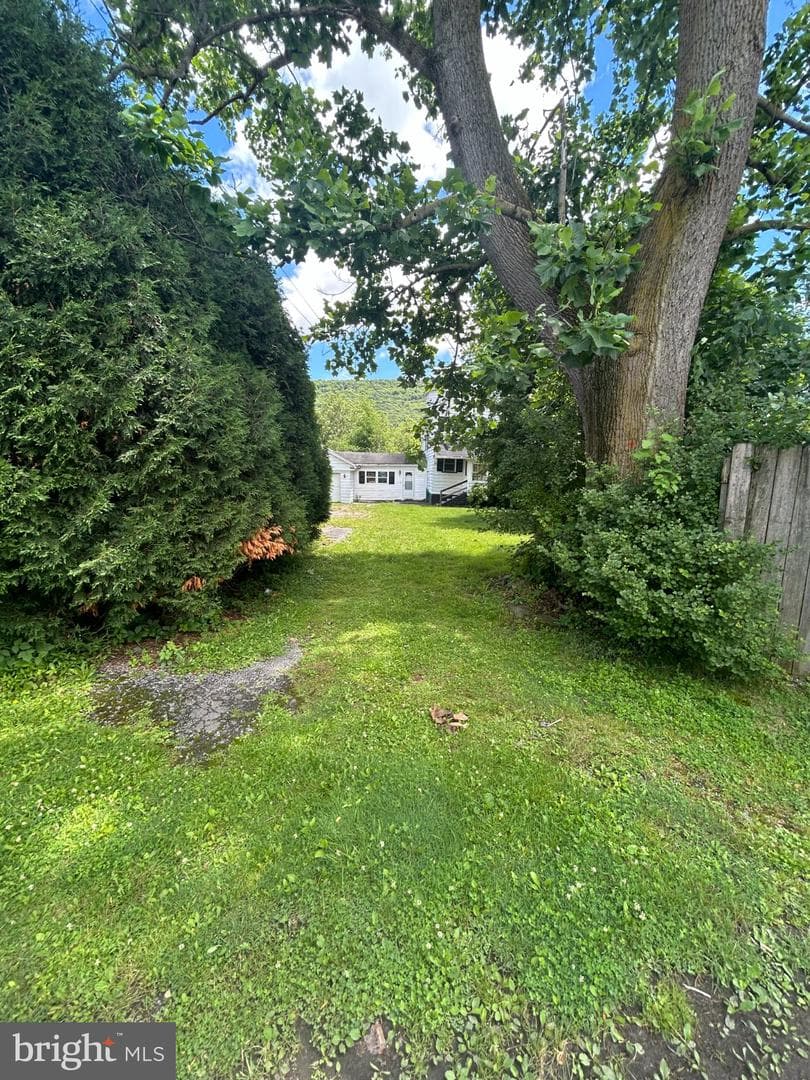 125 1st St, Tyrone