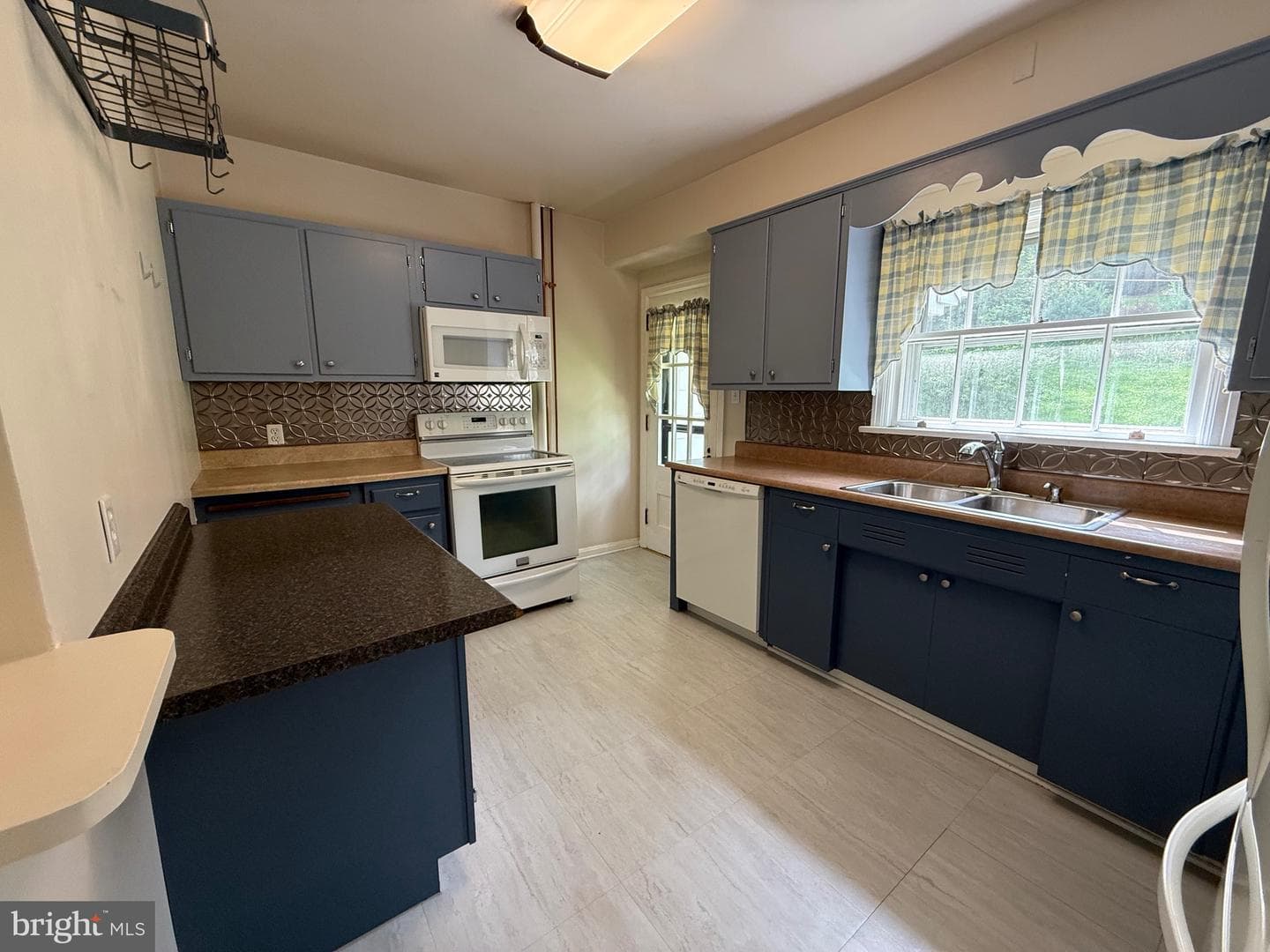 500 Ruskin Drive photo 11