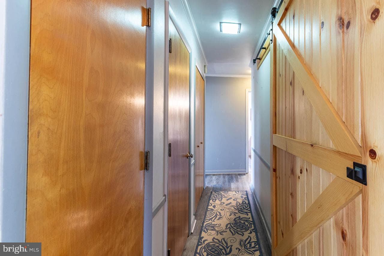 204 Oakdale Road photo 12