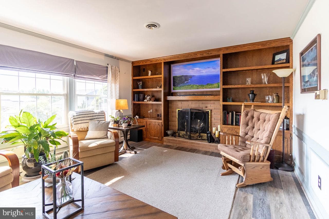 204 Oakdale Road photo 4