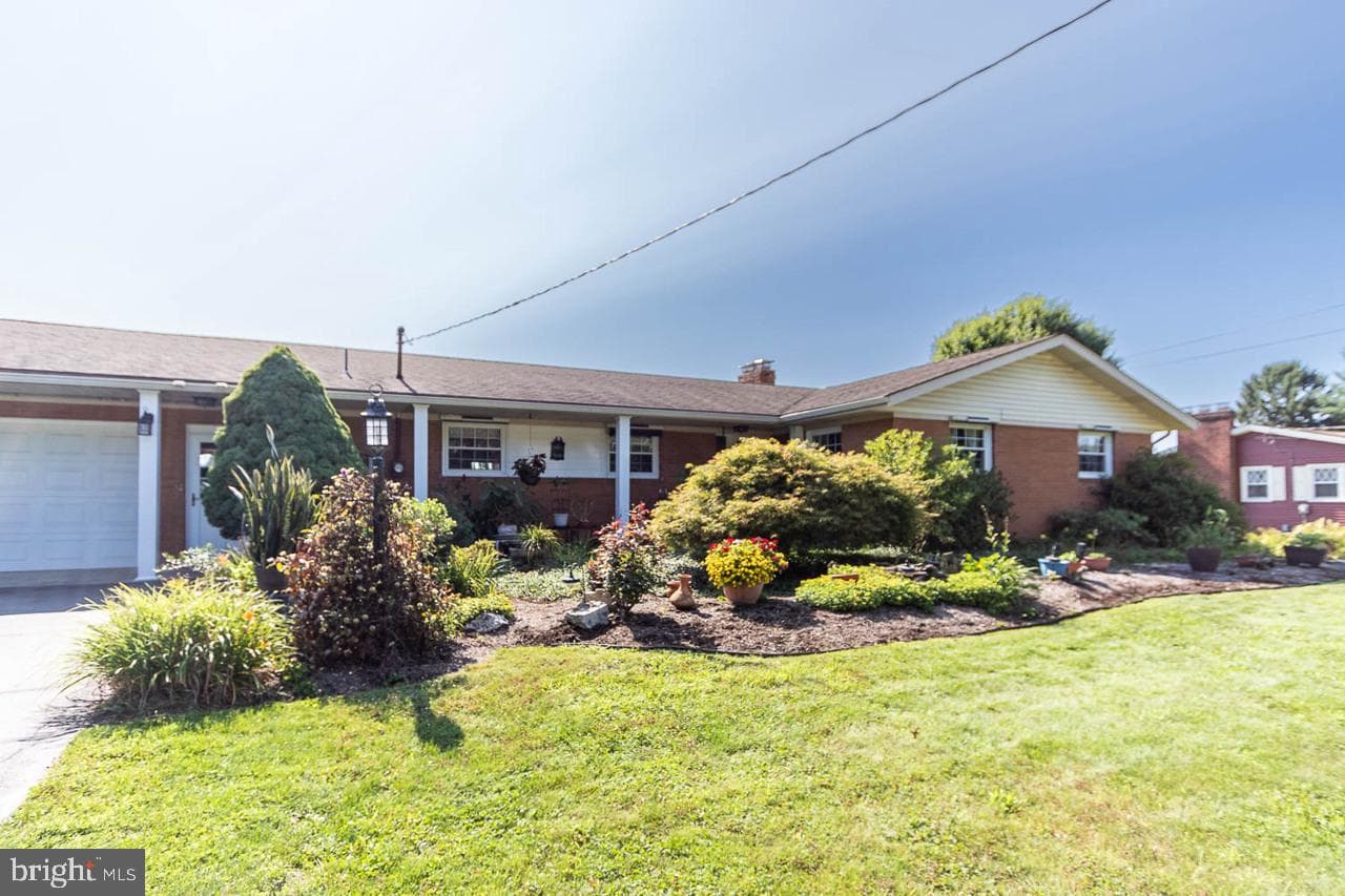 204 Oakdale Road photo 45