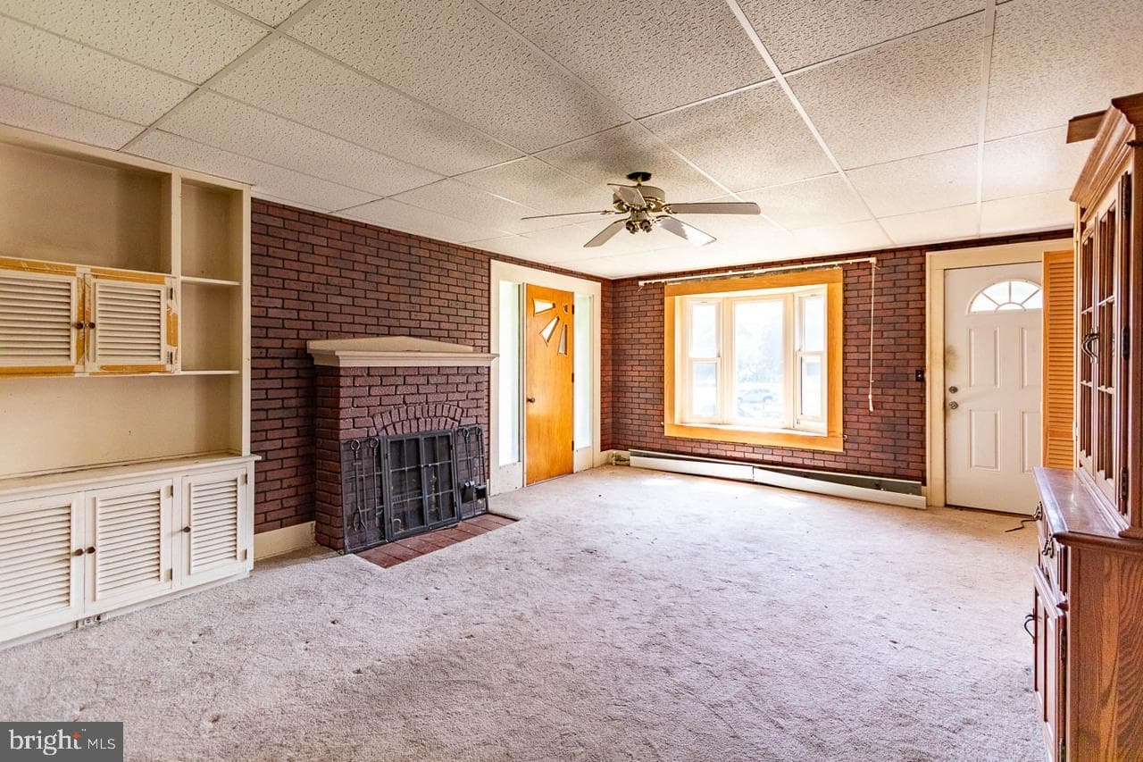 706 5th Street E photo 3
