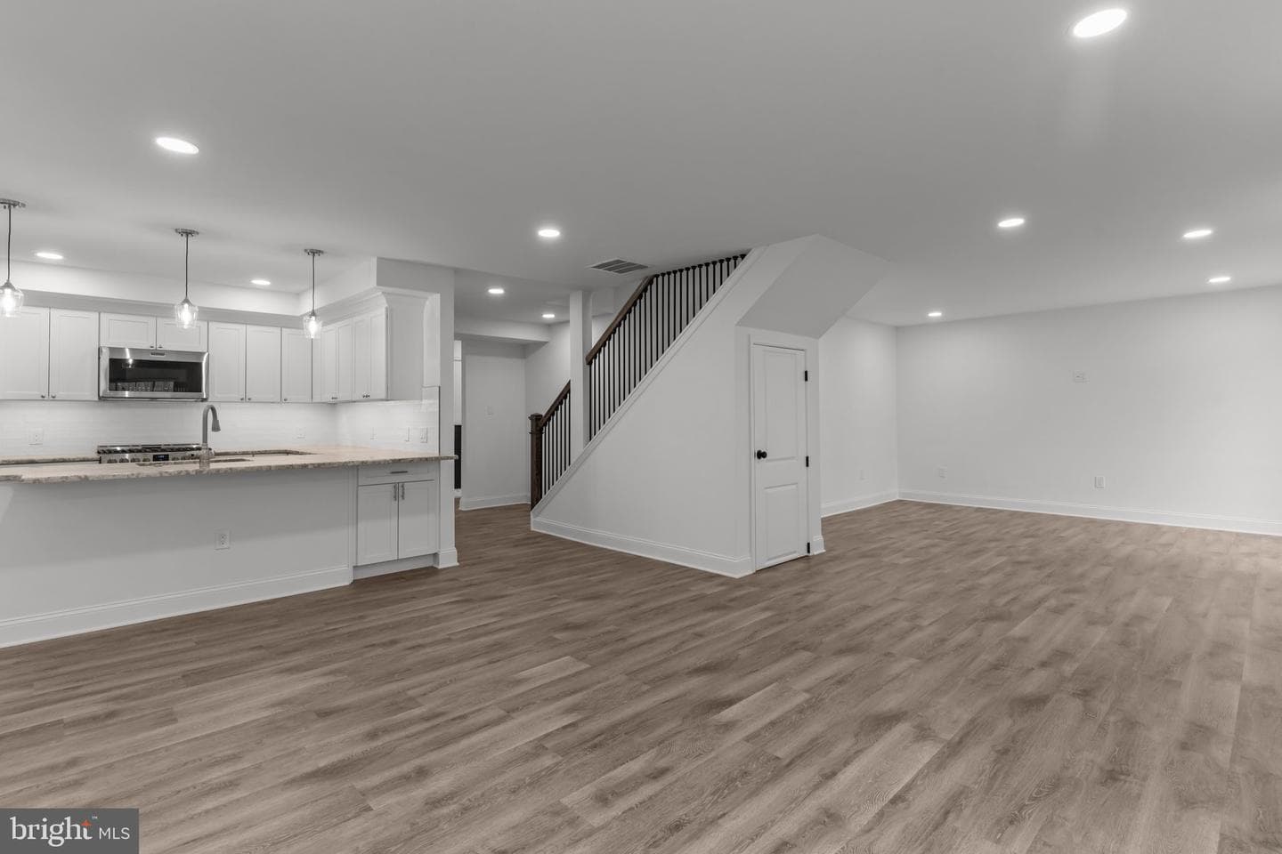 2764 Bellview Drive photo 10
