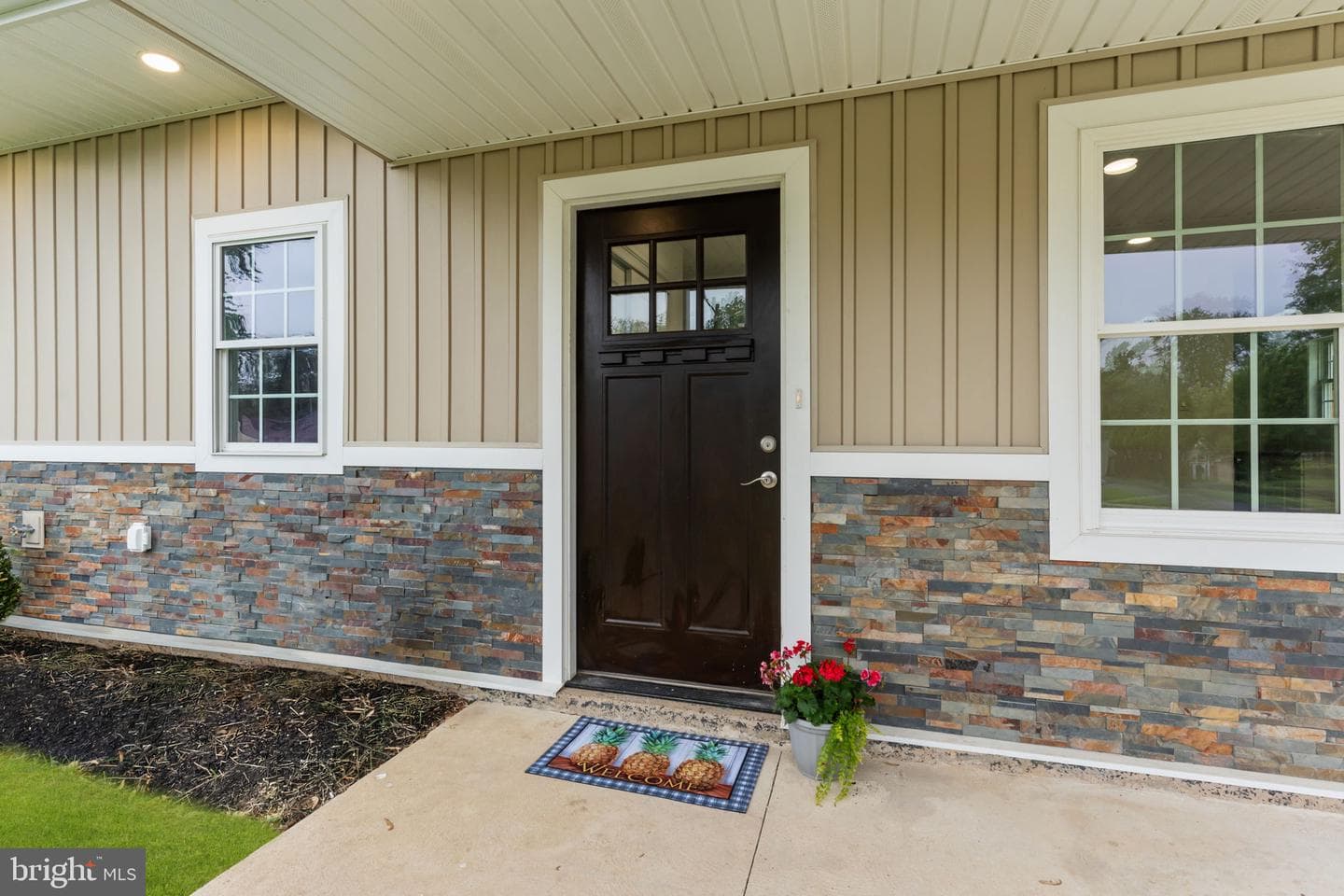 2764 Bellview Drive photo 2
