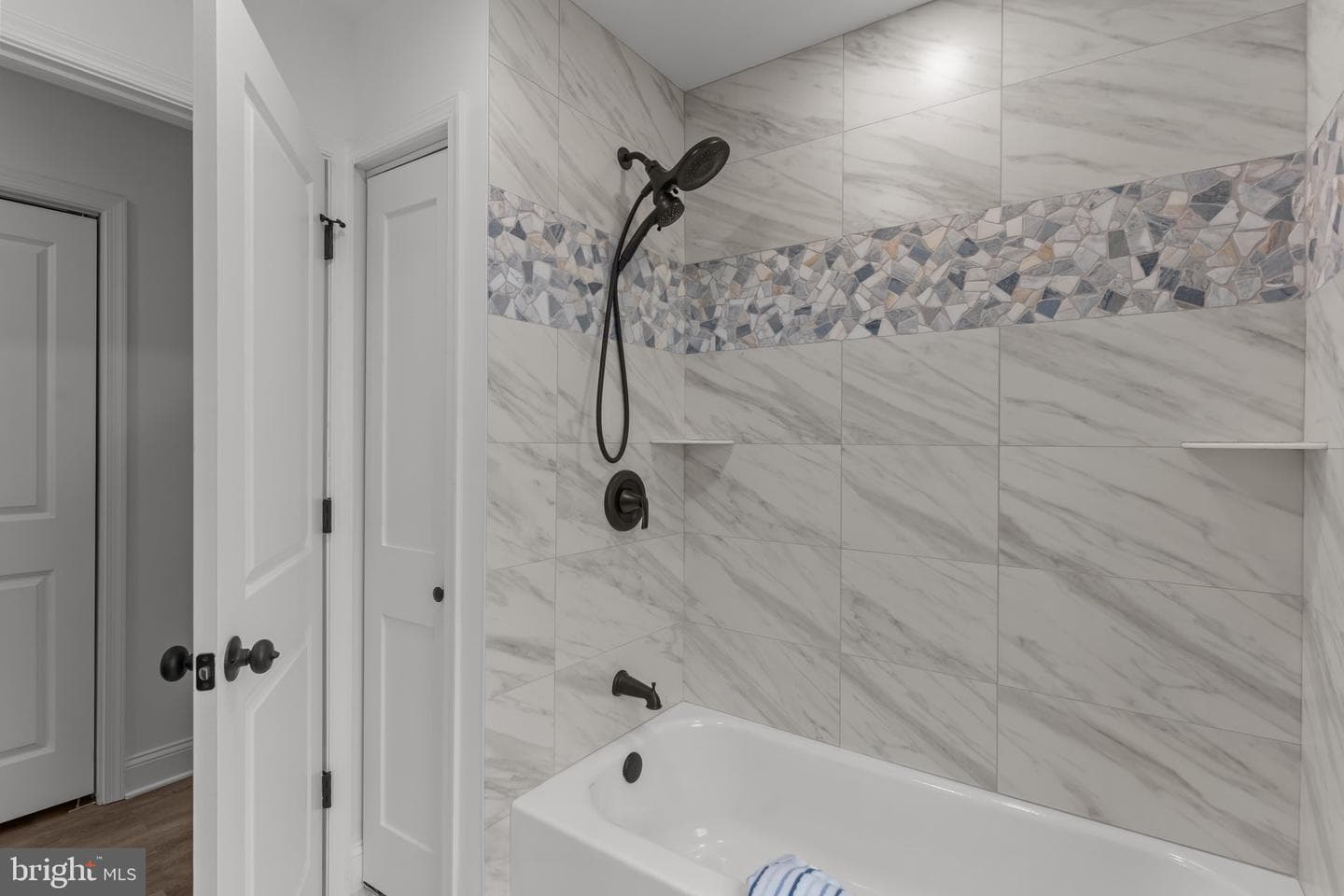 2764 Bellview Drive photo 35
