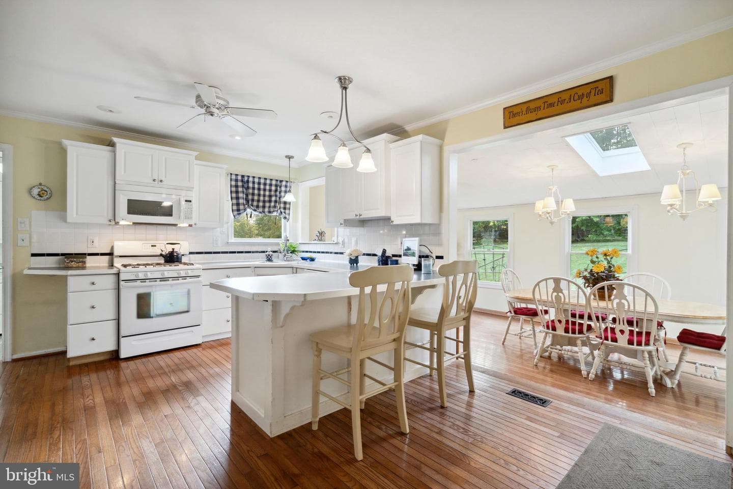 1416 Valley View photo 9