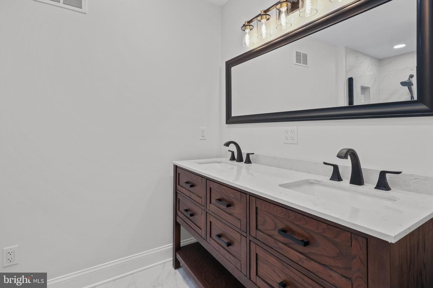 1221 Yardley Road photo 21