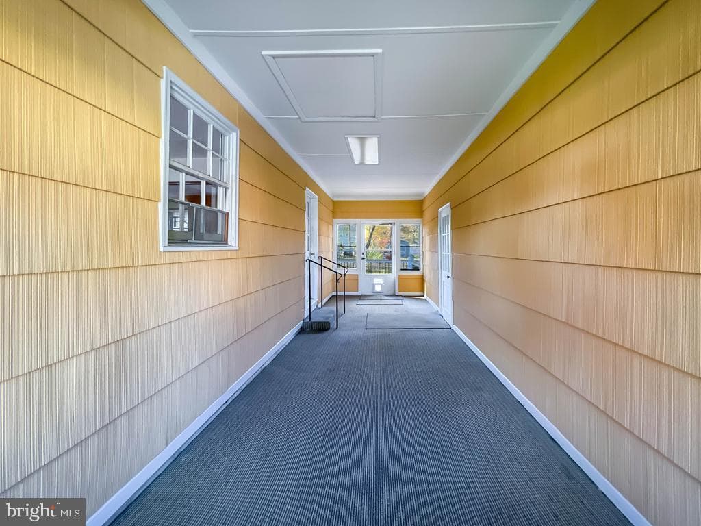720 Adams Avenue photo 32