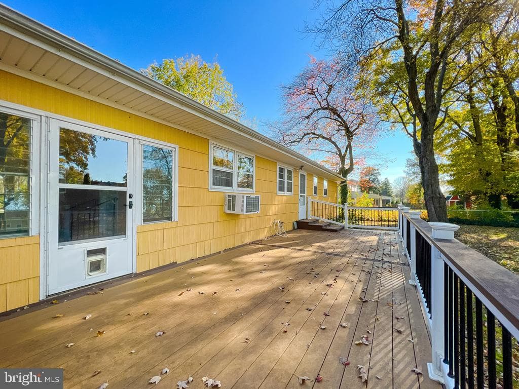 720 Adams Avenue photo 39