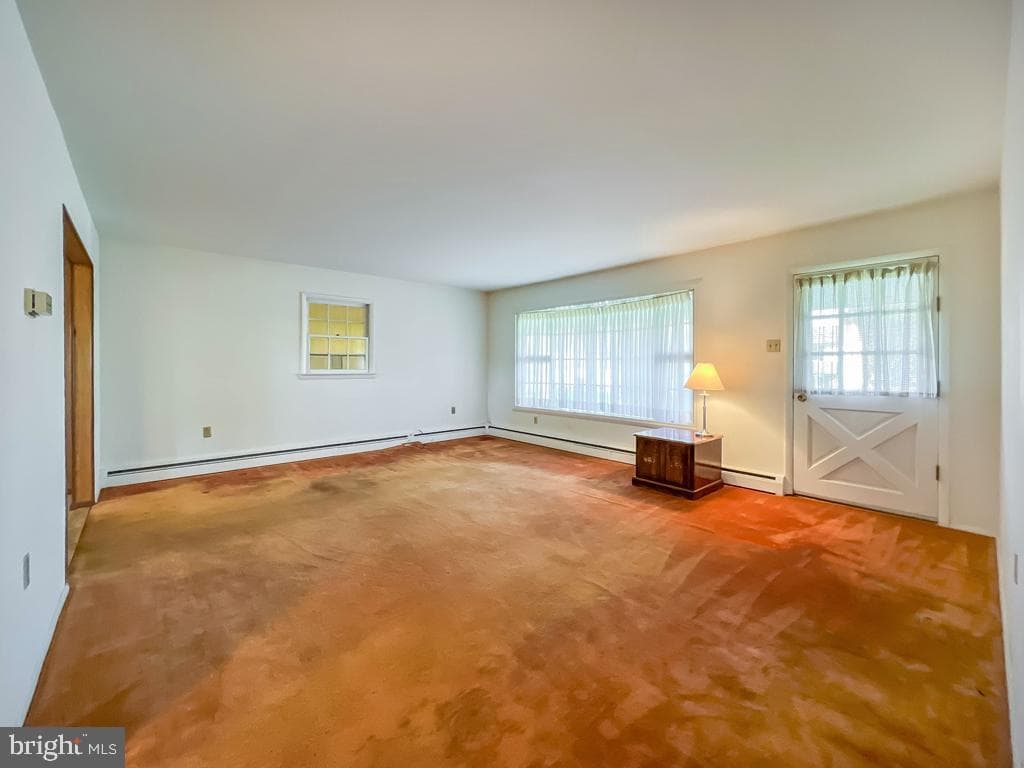 720 Adams Avenue photo 8