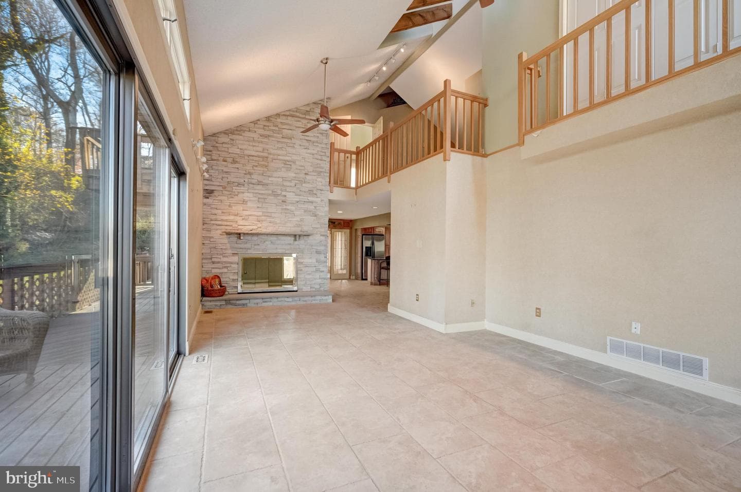 4535 N River Drive photo 10