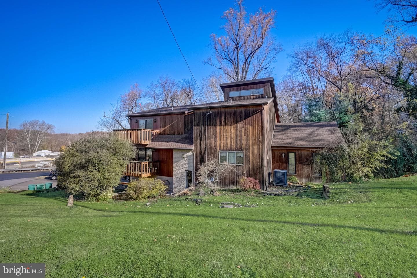 4535 N River Drive photo 54