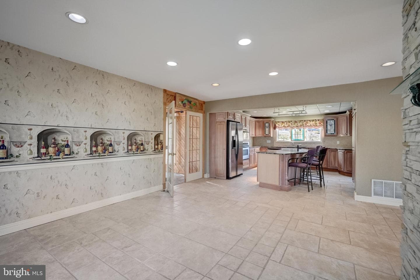 4535 N River Drive photo 8