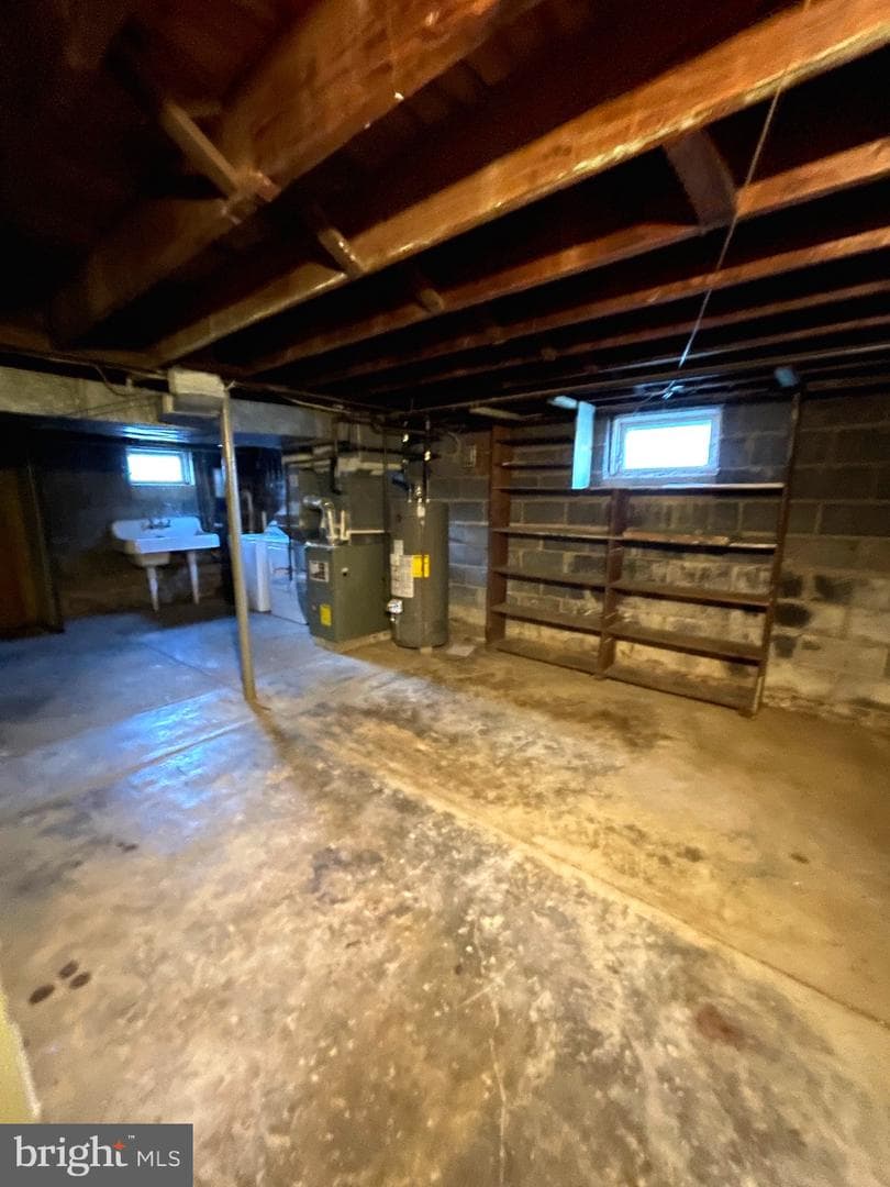 1090 Buttonwood Avenue photo 24