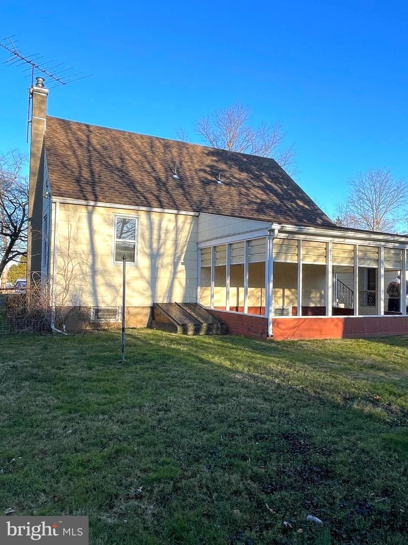 1090 Buttonwood Avenue photo 32