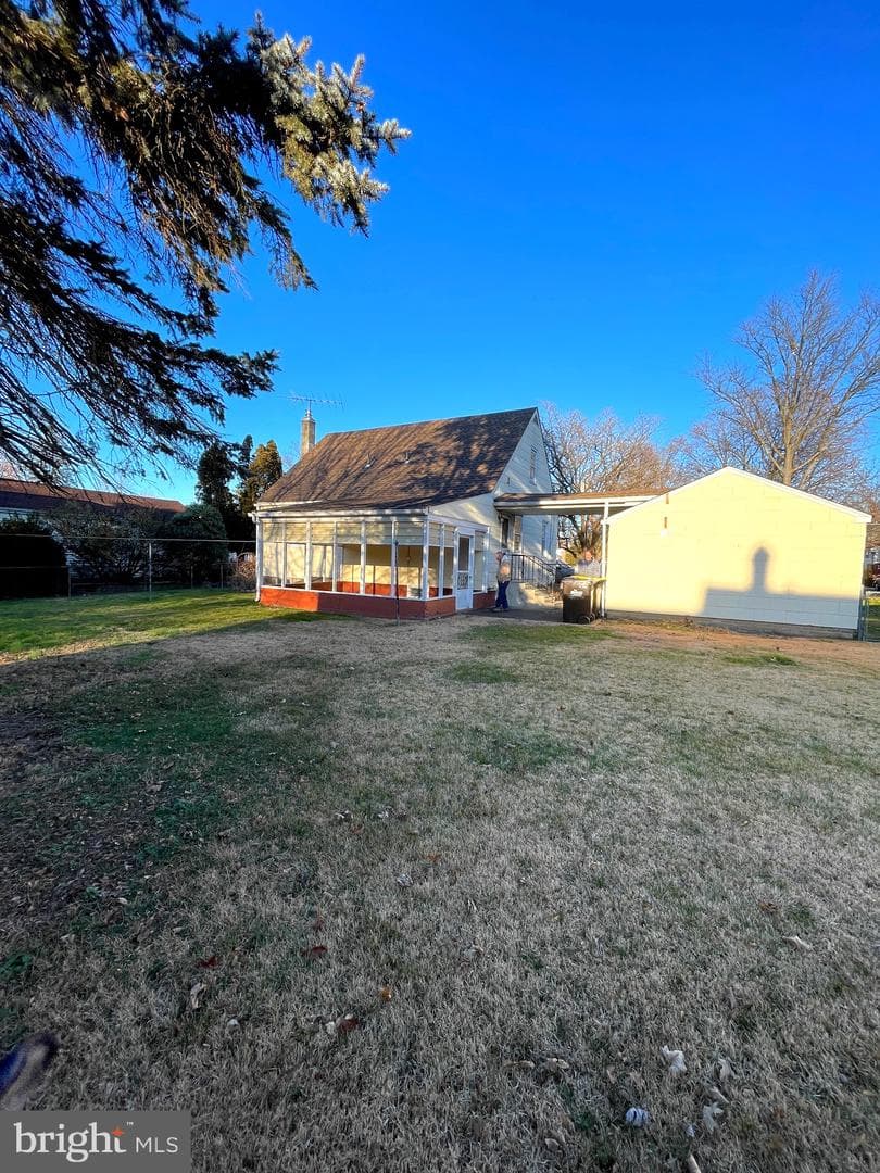 1090 Buttonwood Avenue photo 33