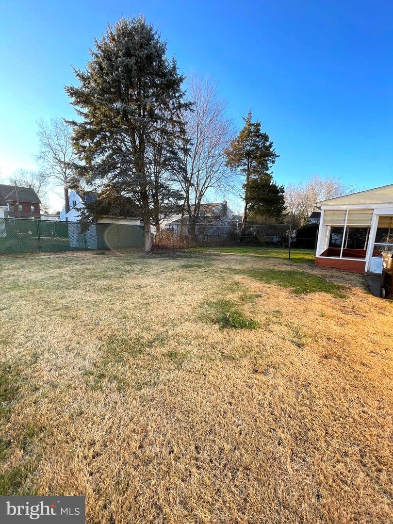 1090 Buttonwood Avenue photo 35