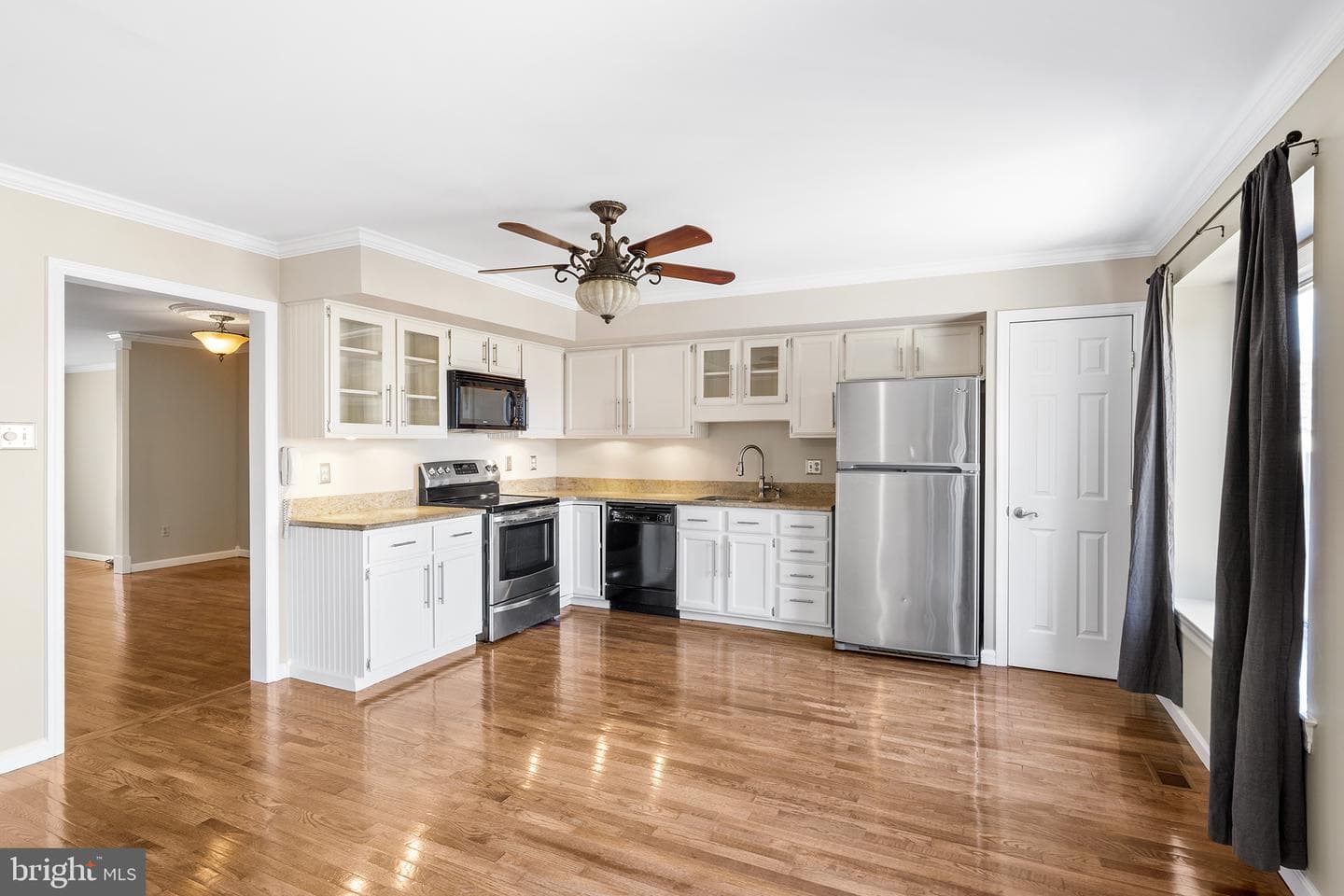 32 Parchment Drive photo 13