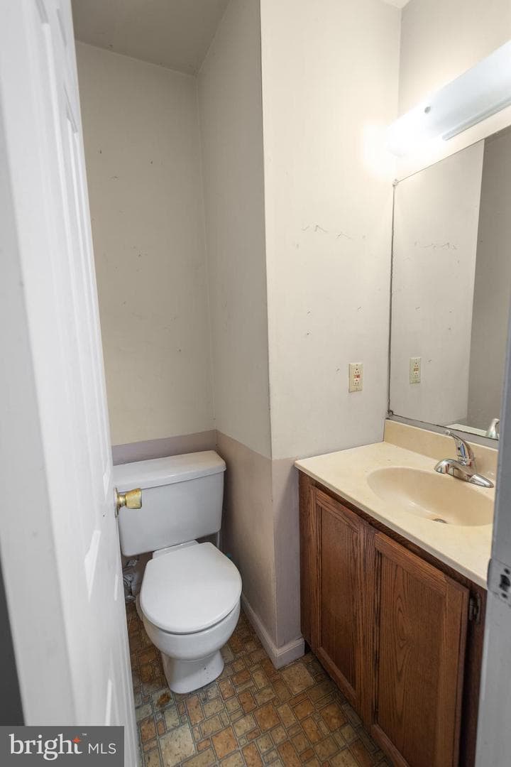 72 Heather Court photo 12