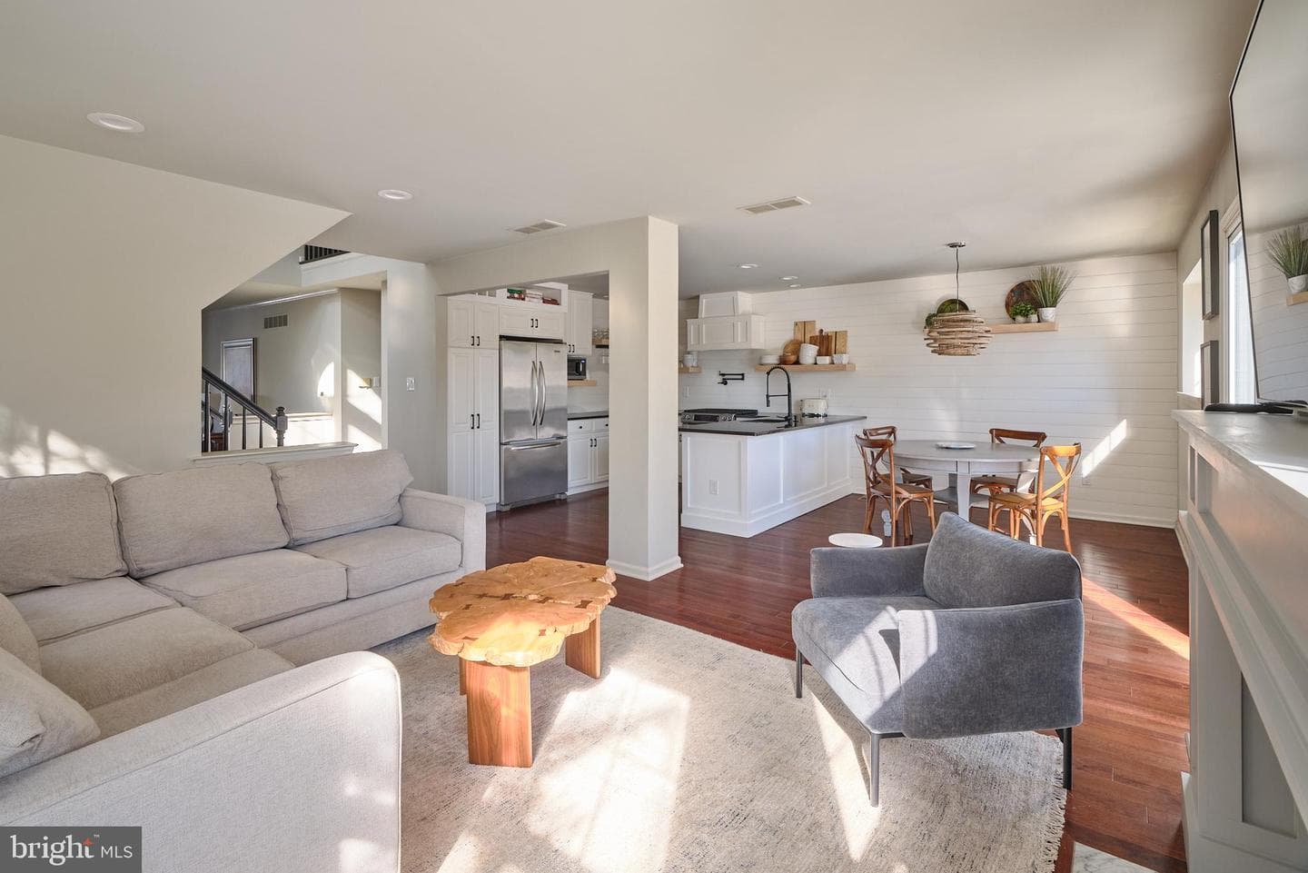 4690 Bradley Court photo 10