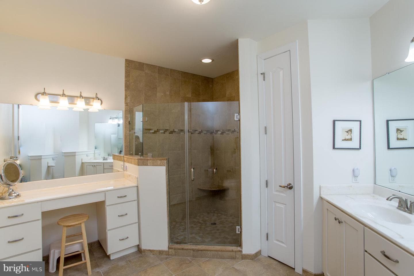 5220 Meridian Boulevard photo 40