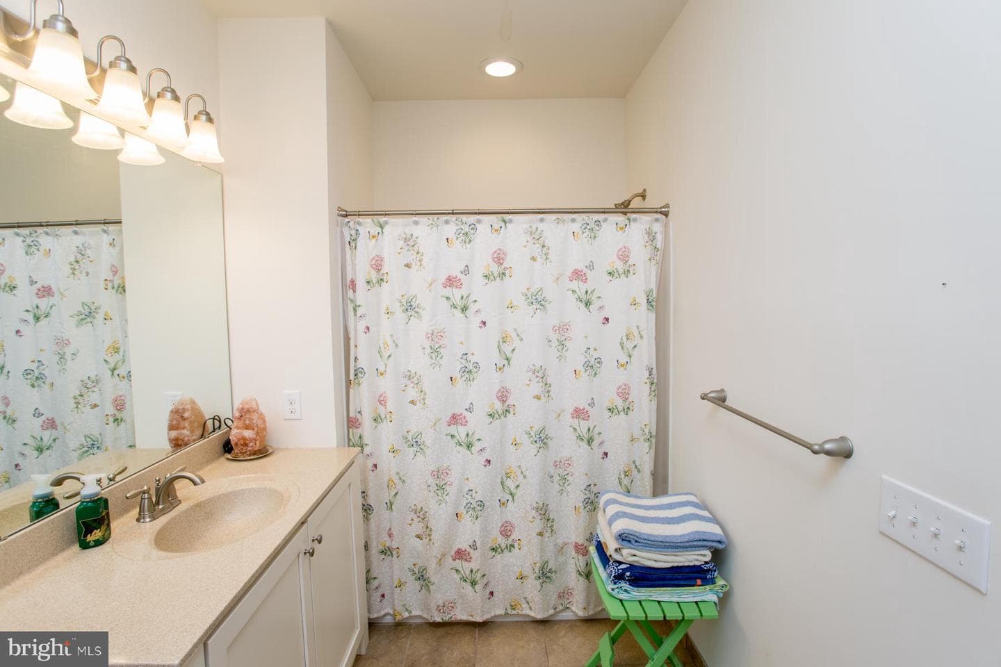 5220 Meridian Boulevard photo 48