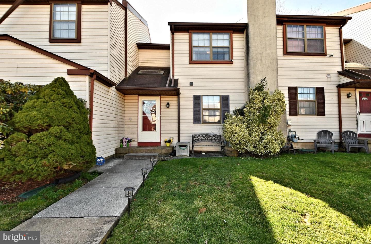 978 Browning Place photo 2