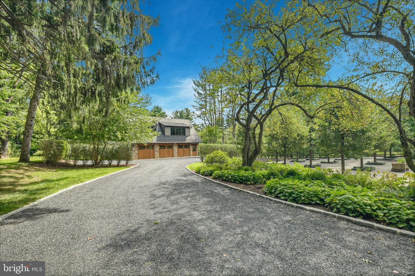7043 Phillips Mill Road photo 15