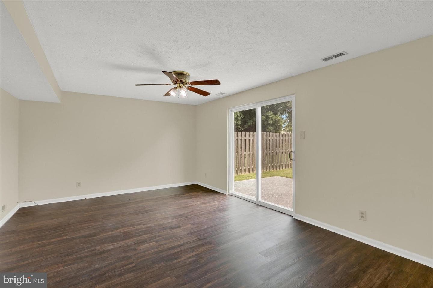 416 Federal Lane photo 18