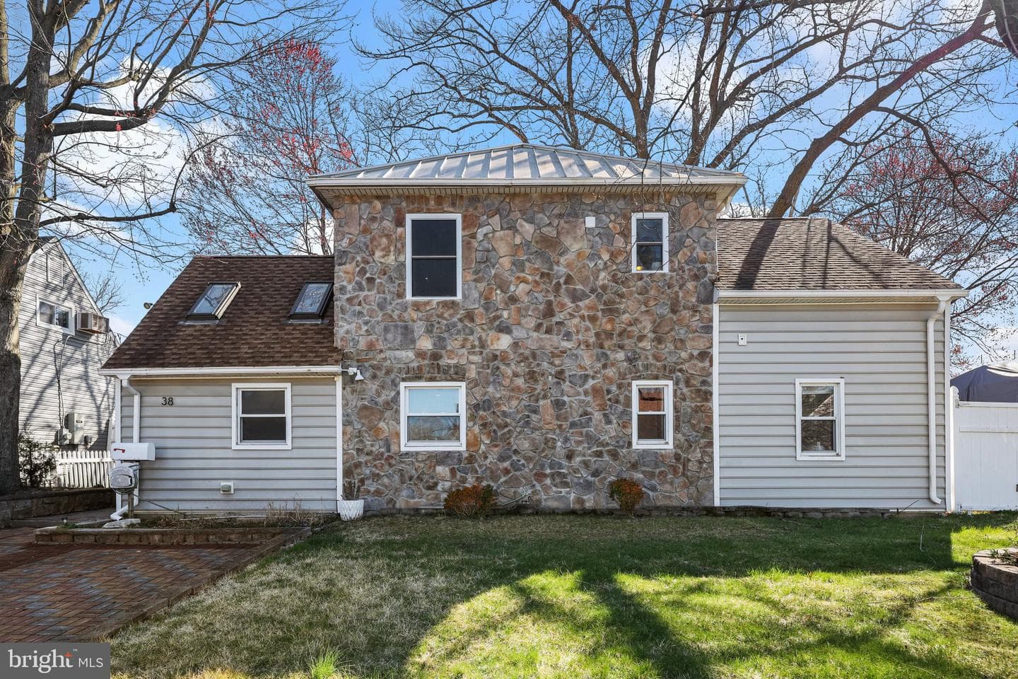 38 Nettletree Lane photo 3