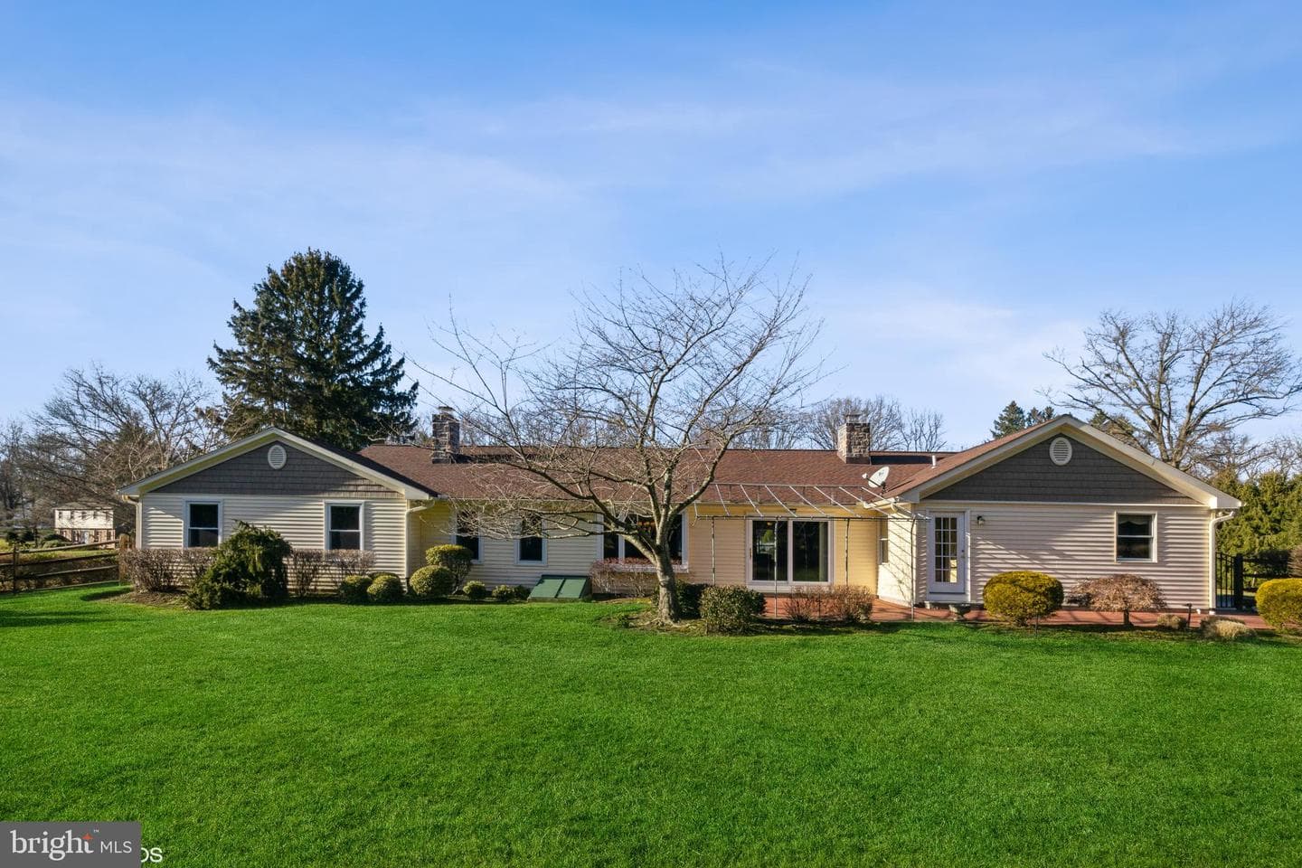 5839 N Deer Run Road photo 2