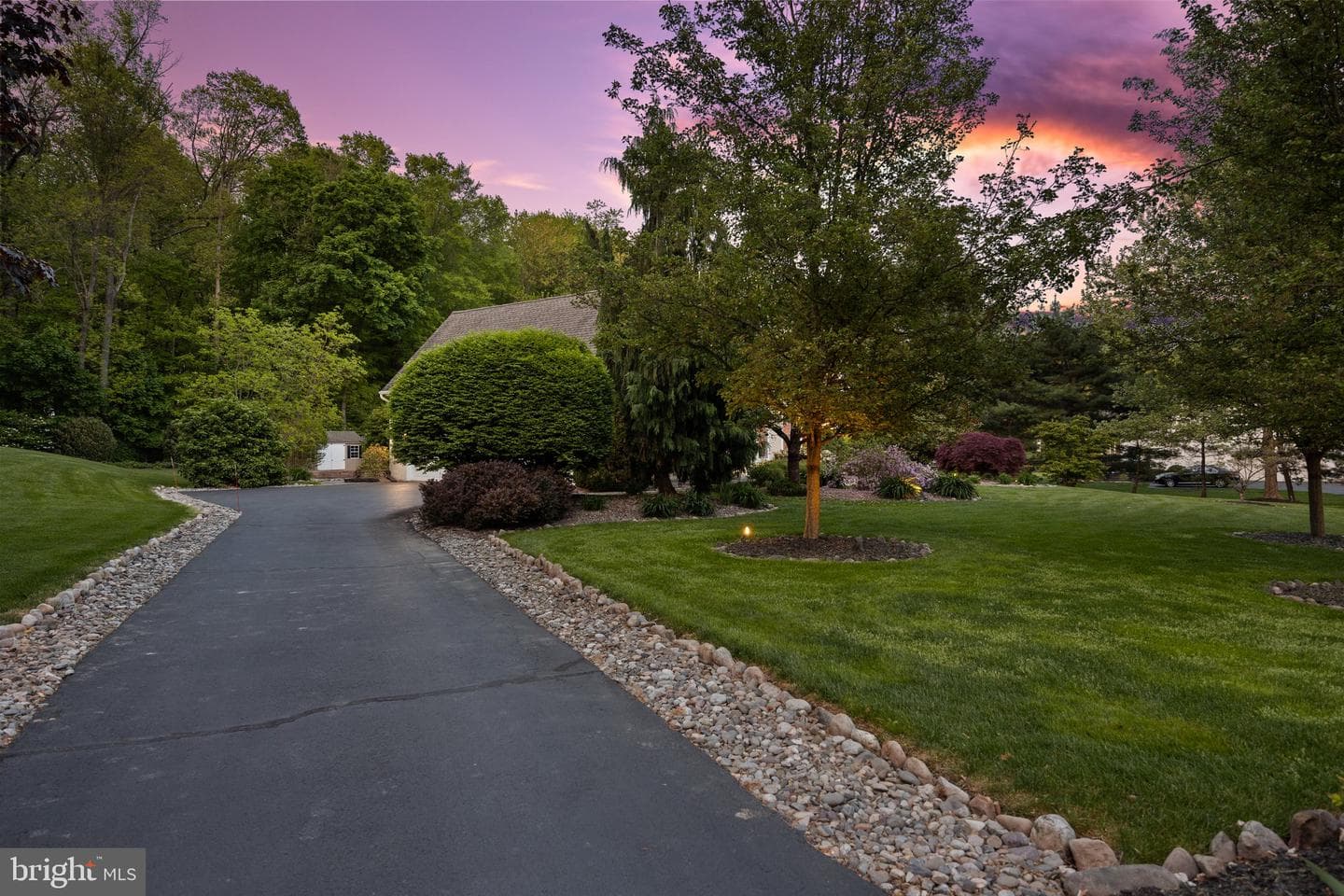3435 Sussex Terrace photo 3