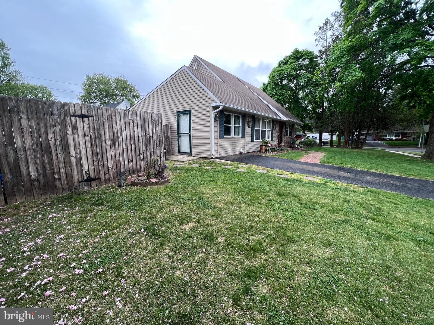 2 Kraft Lane photo 16