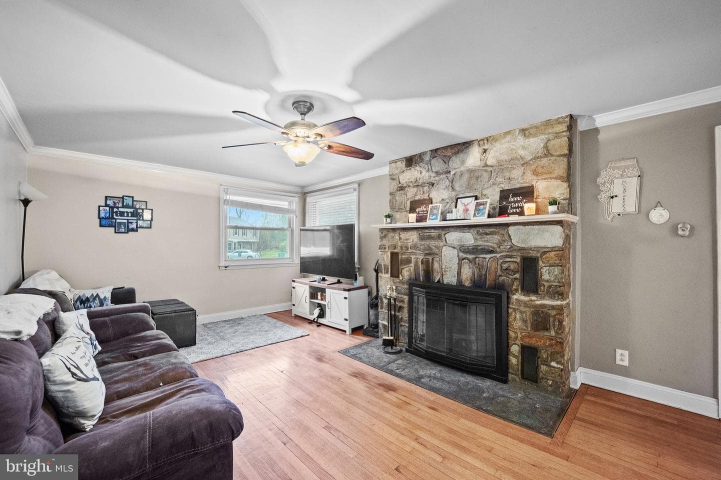 55 Ash Avenue photo 3