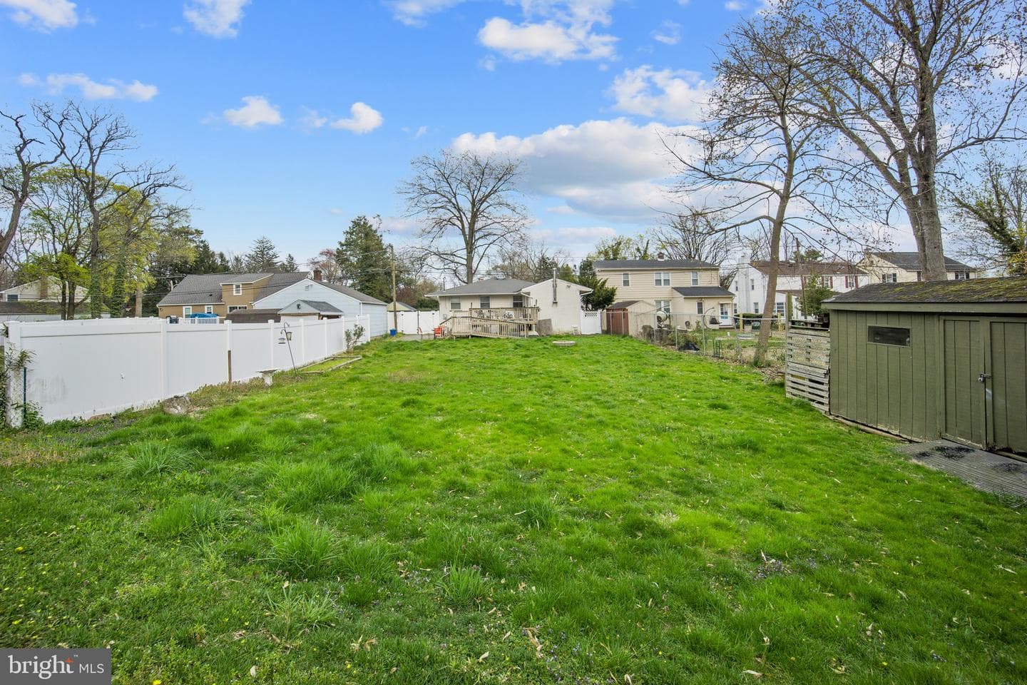 55 Ash Avenue photo 33