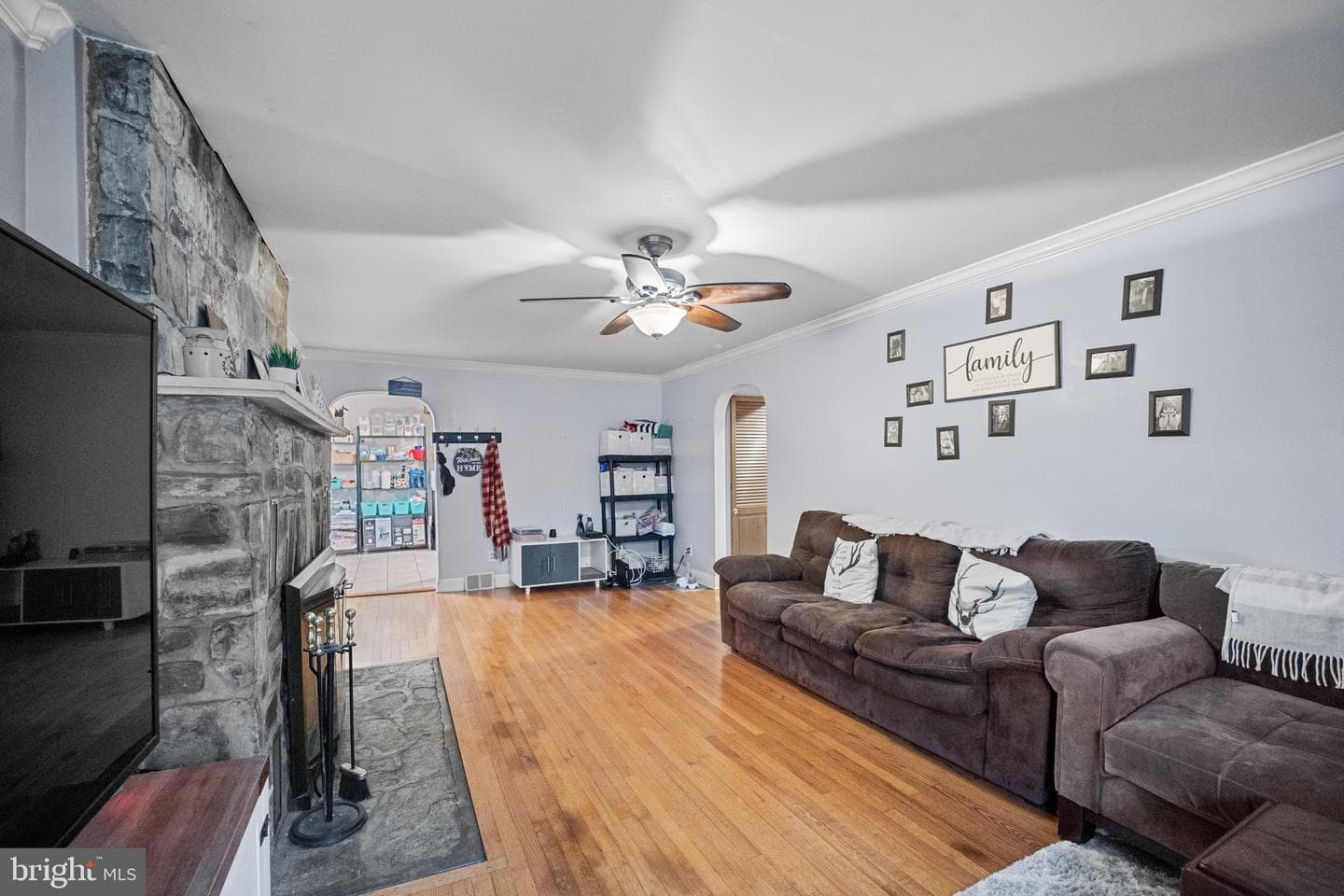 55 Ash Avenue photo 4
