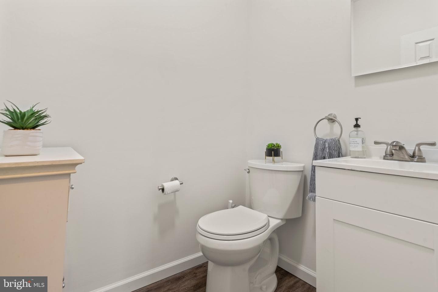 1838 Roan Drive photo 16