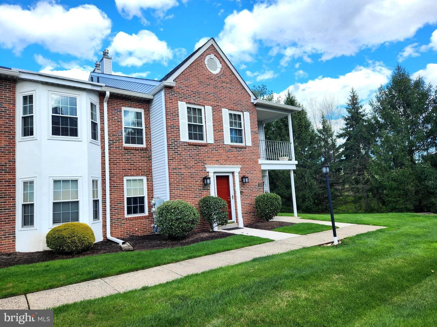 208 Fountain Farm Lane photo 4