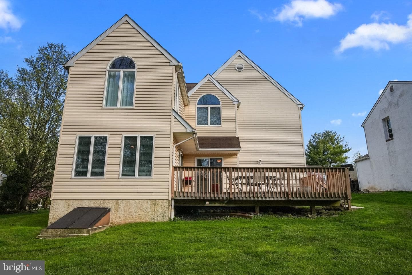 104 Nicholus Court photo 32