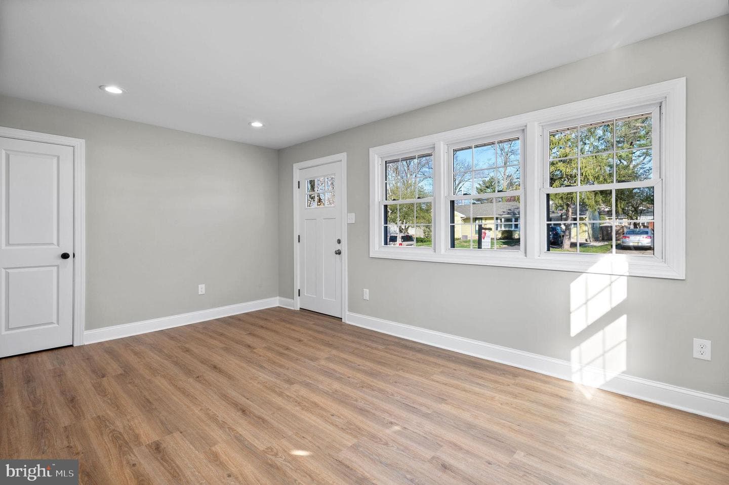 327 Prospect Avenue photo 5