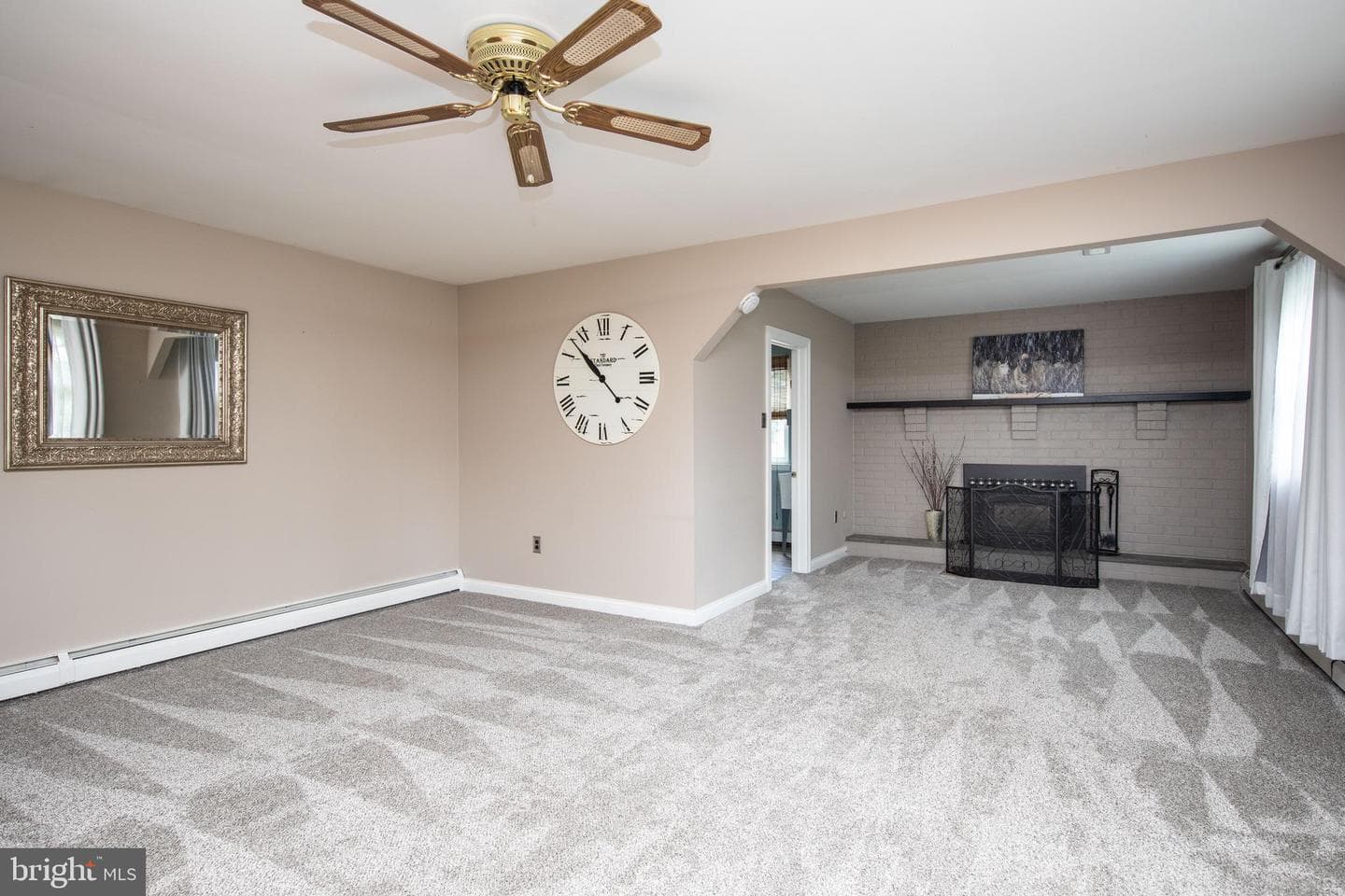 28 W Hillcrest Avenue photo 10
