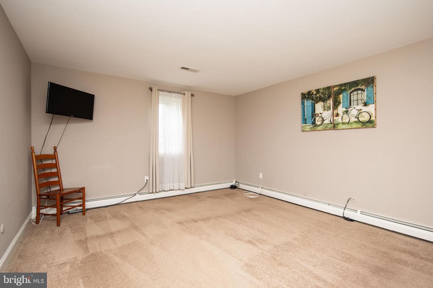 28 W Hillcrest Avenue photo 20