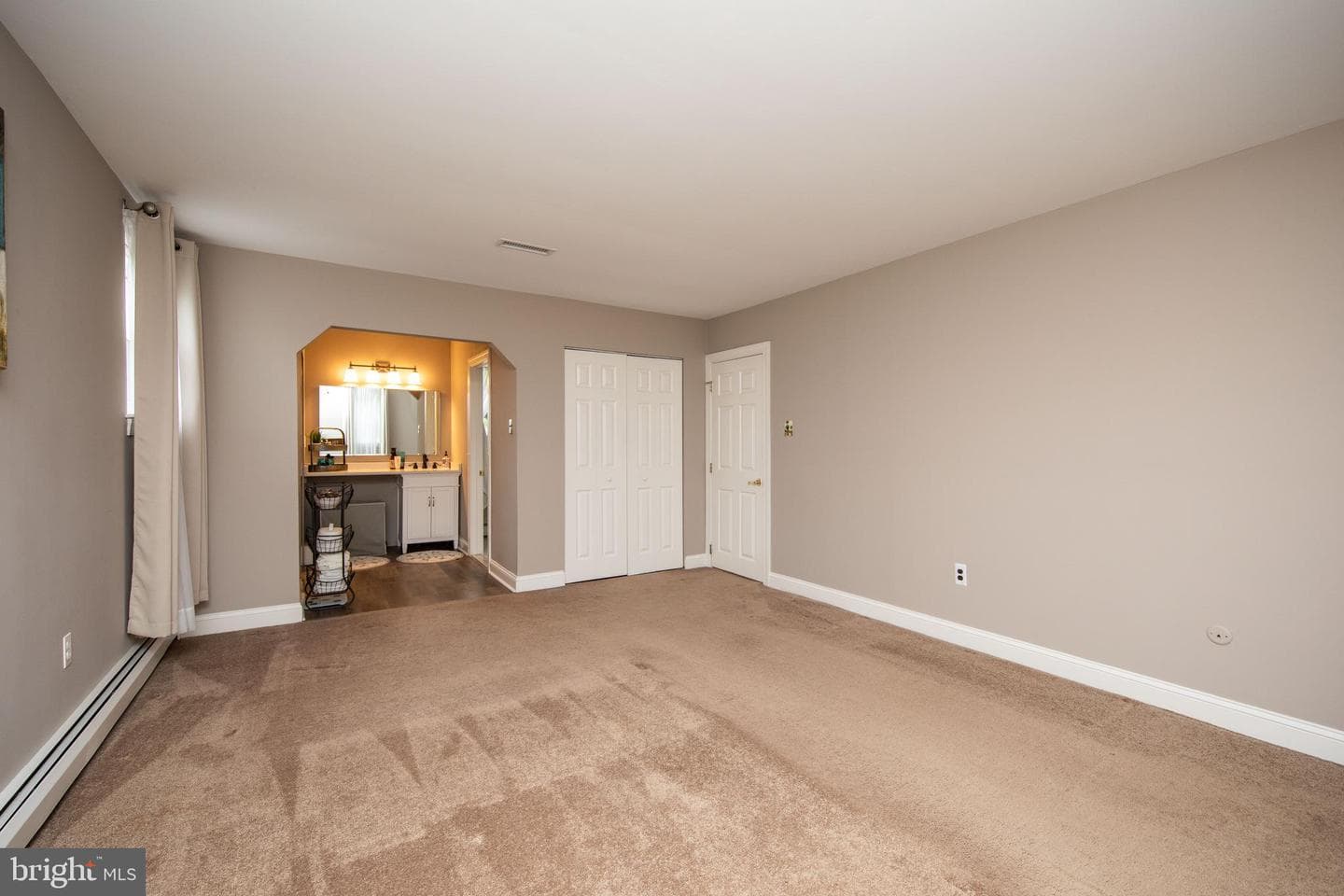 28 W Hillcrest Avenue photo 21