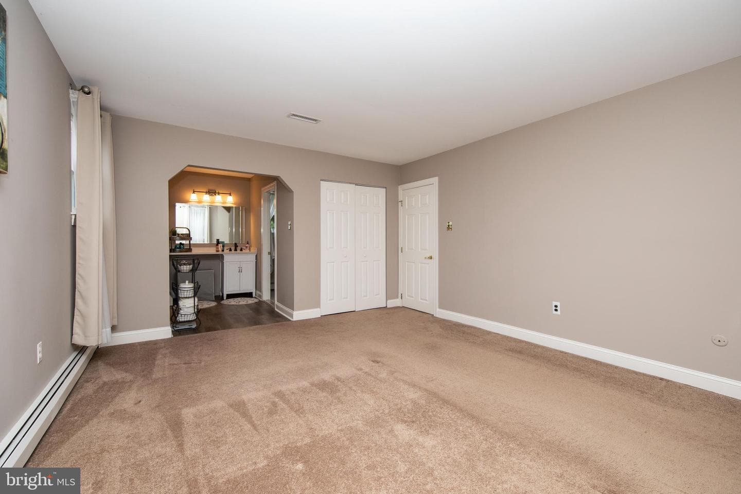 28 W Hillcrest Avenue photo 22