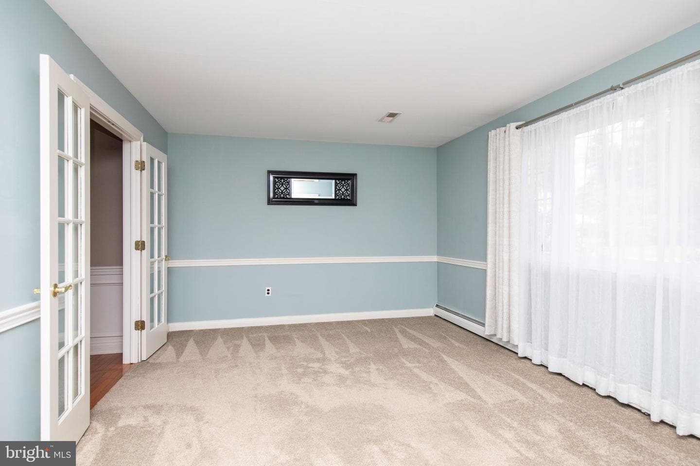 28 W Hillcrest Avenue photo 3